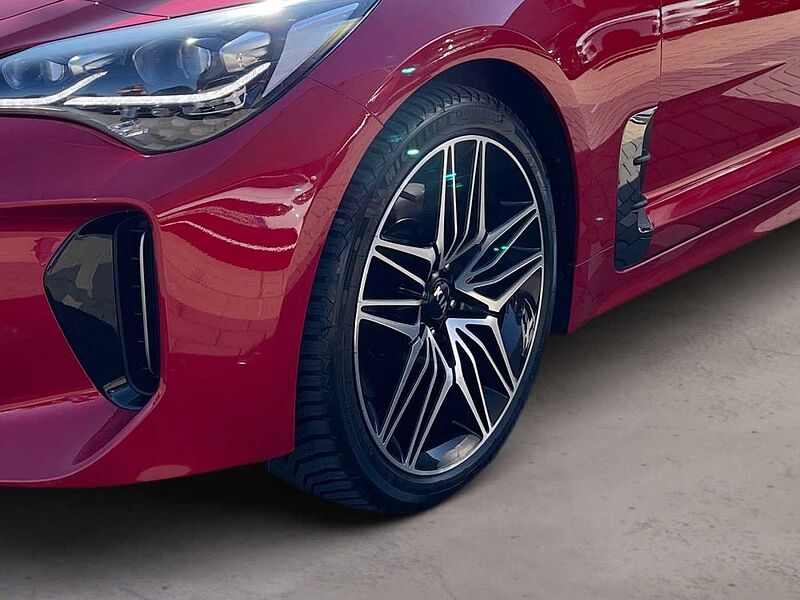 Kia Stinger GT 3.3 V6 T-GDI 4WD 360° Navi Ambiente